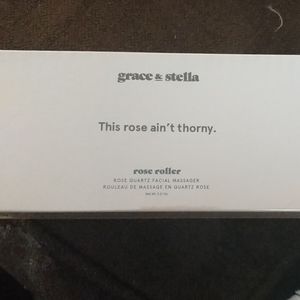 Grace & Stella rose rollwe